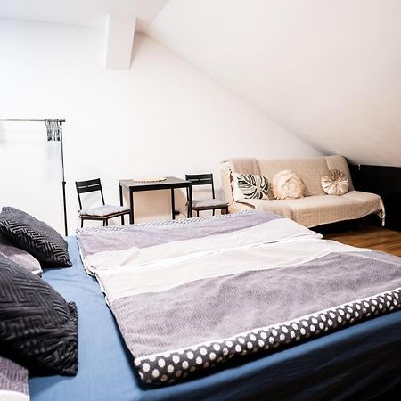 شقة Exclusive Apartman Prague Jecna المظهر الخارجي الصورة