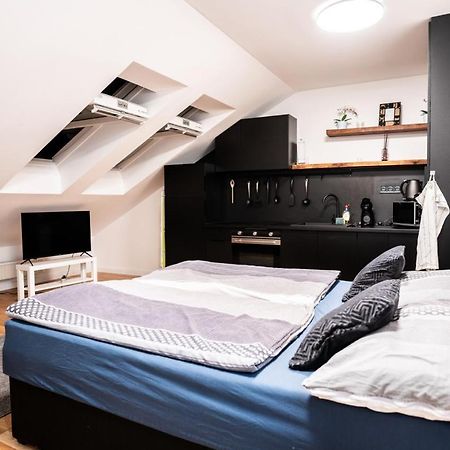 شقة Exclusive Apartman Prague Jecna المظهر الخارجي الصورة