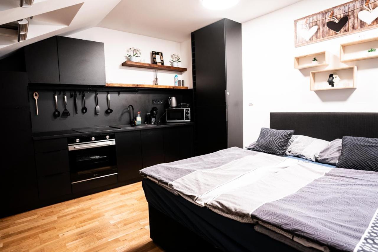 شقة Exclusive Apartman Prague Jecna المظهر الخارجي الصورة