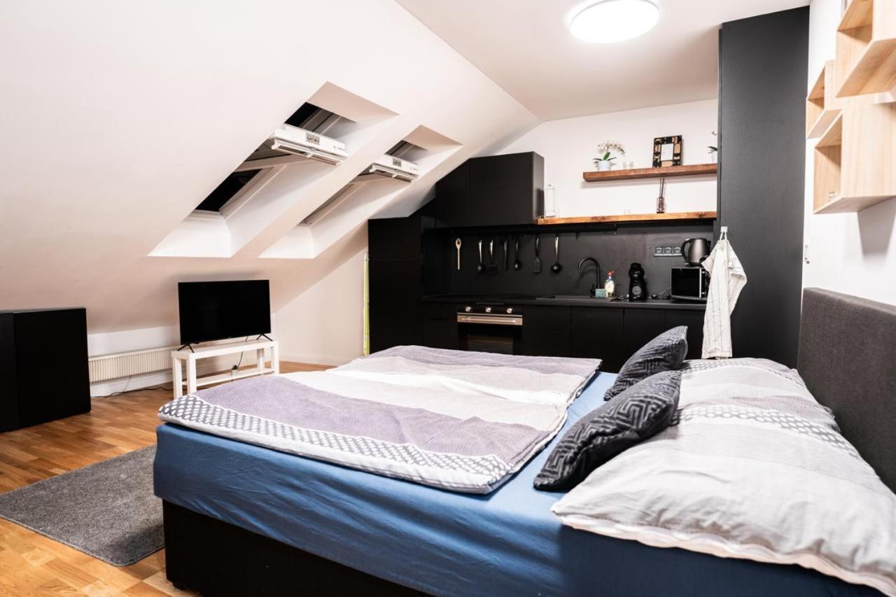 شقة Exclusive Apartman Prague Jecna المظهر الخارجي الصورة